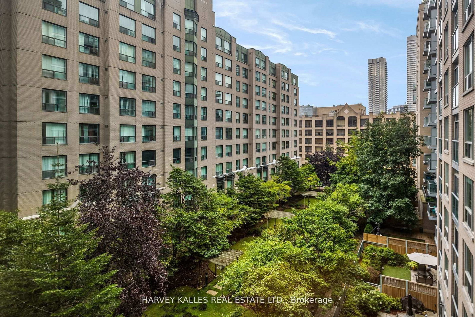 109 E Front Street • #512 • Toronto, ON photo 19