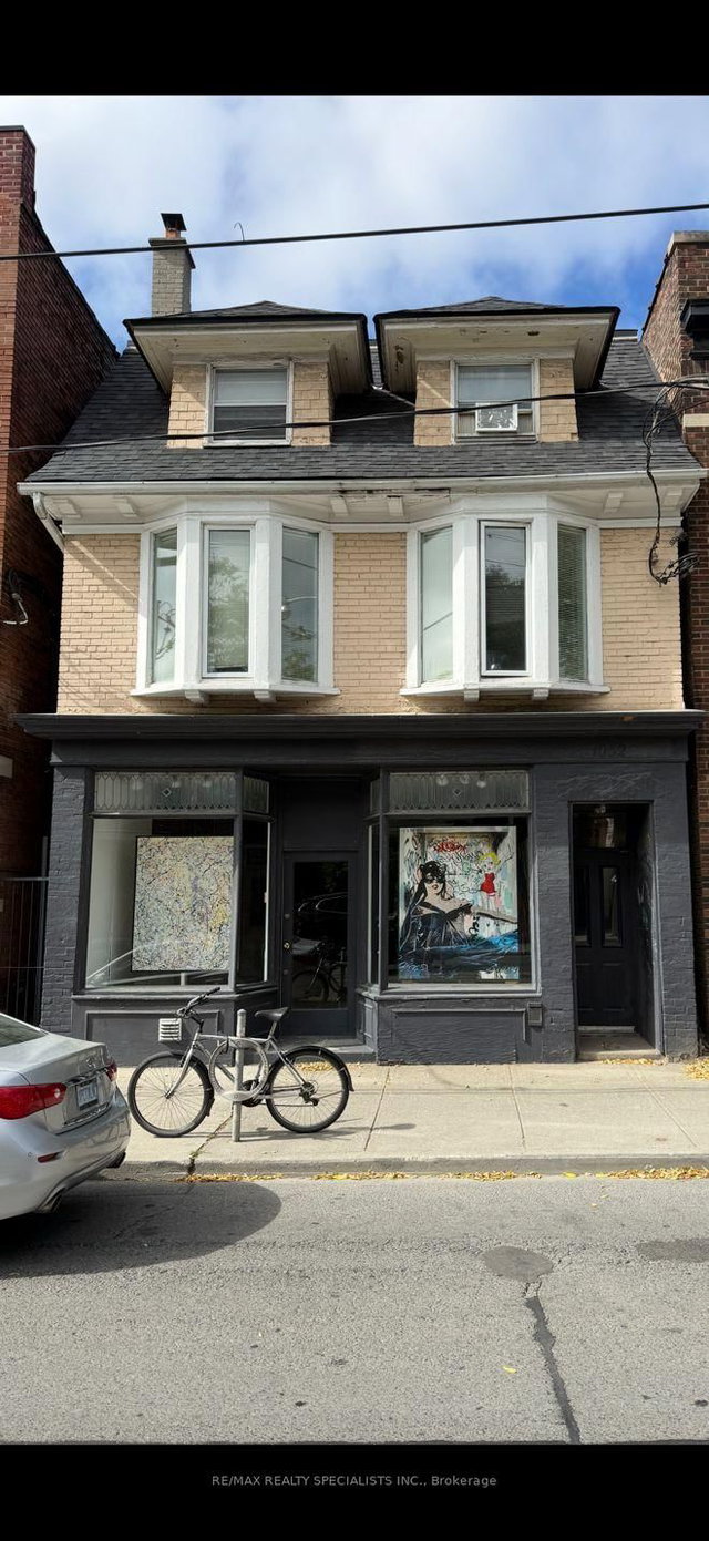 1052 Bathurst Street