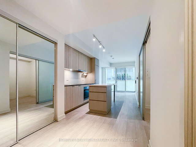 309 - 15 Queens Quay E