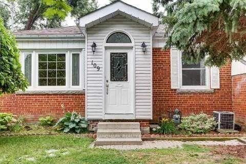 109 Poyntz Avenue, Toronto, ON, photo 2