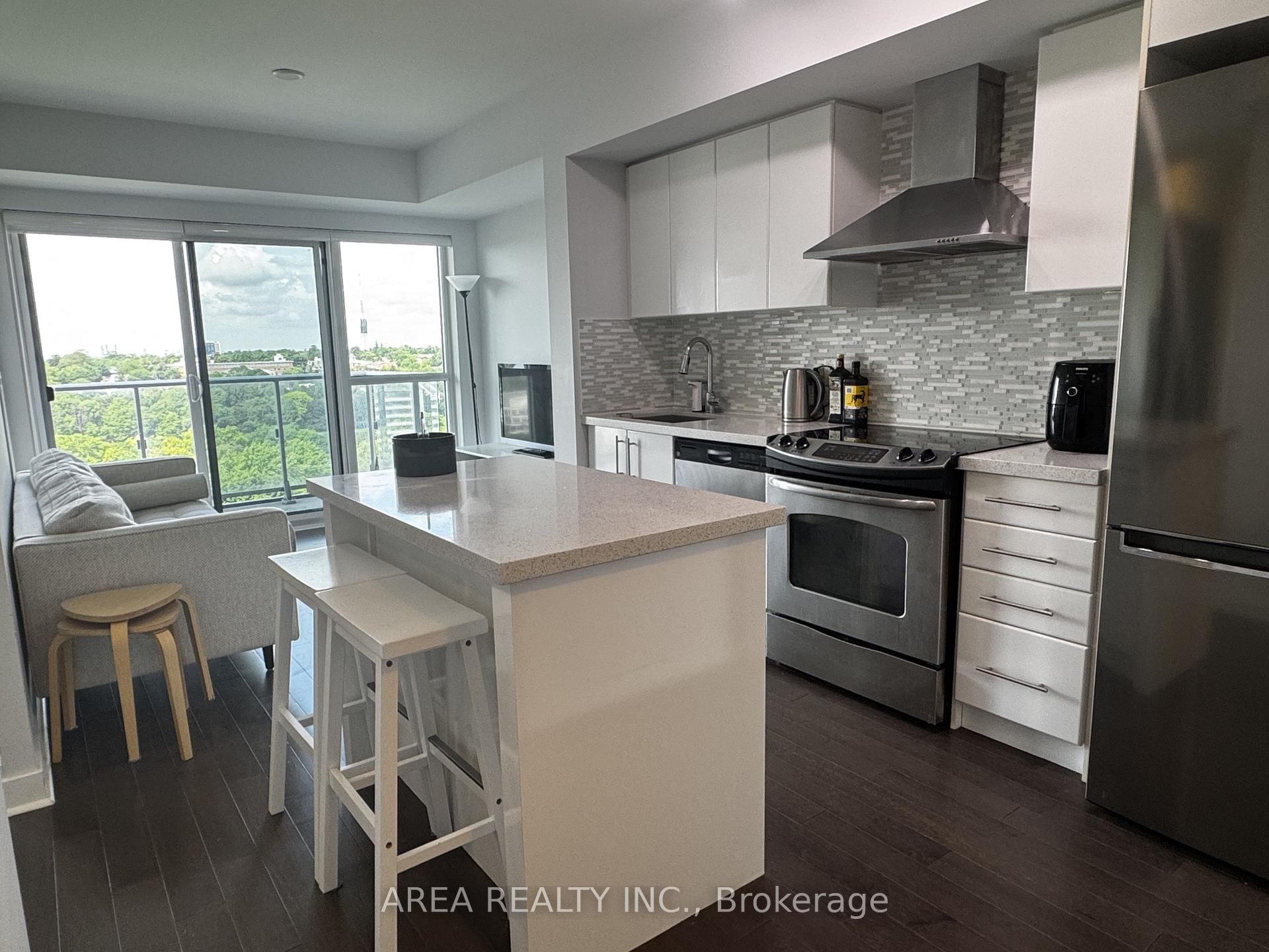 58 Orchard View Boulevard, Unit 1401