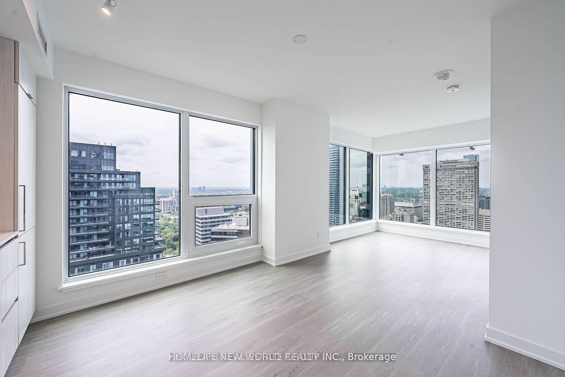 8 Wellesley Street W, Unit 5303