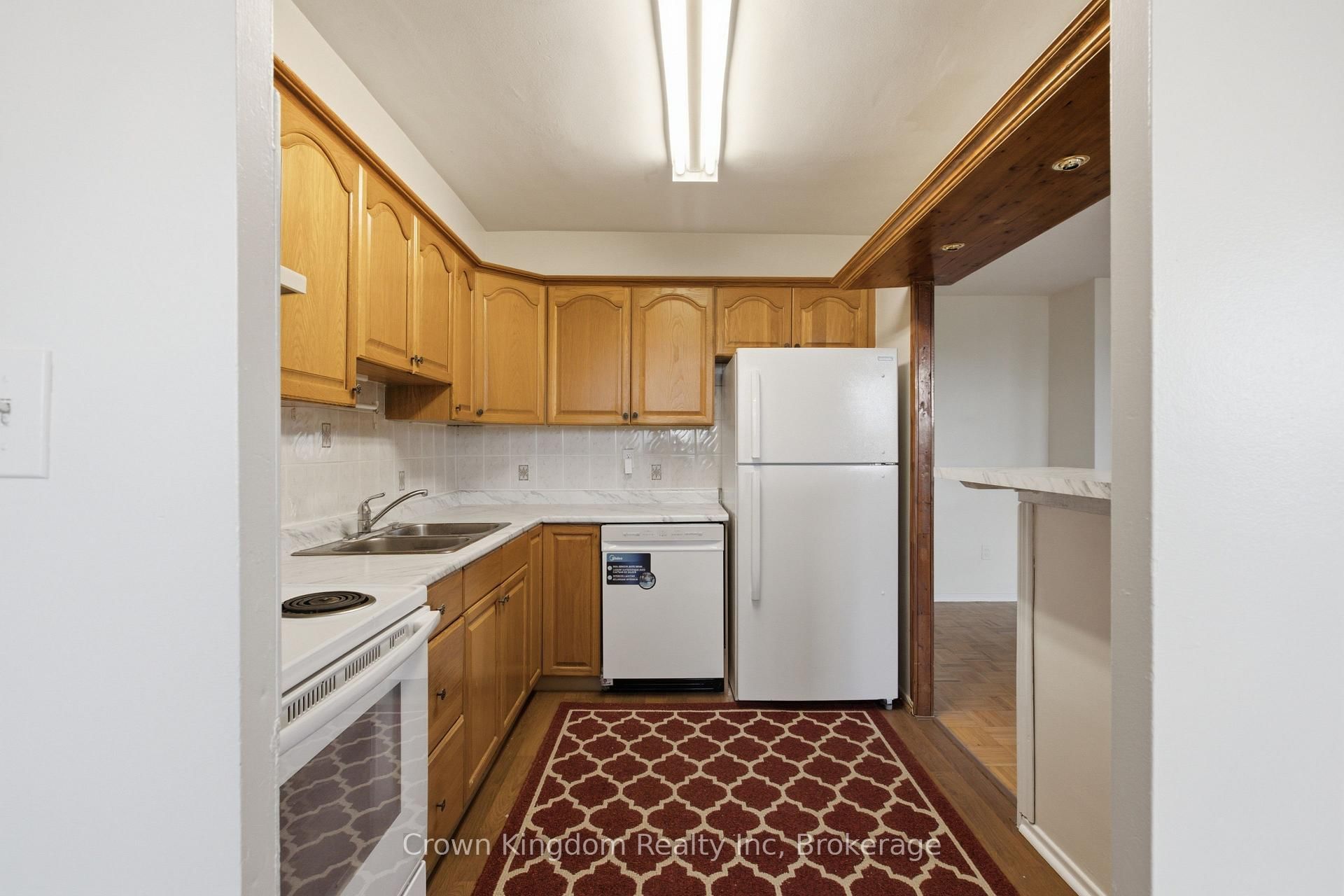 20 Edgecliff Golfway E, Unit 1209