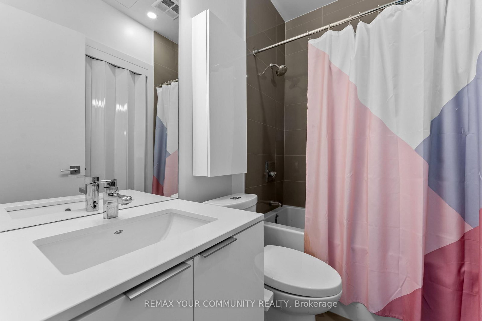 609 Avenue Road • #201 • Toronto, ON photo 20