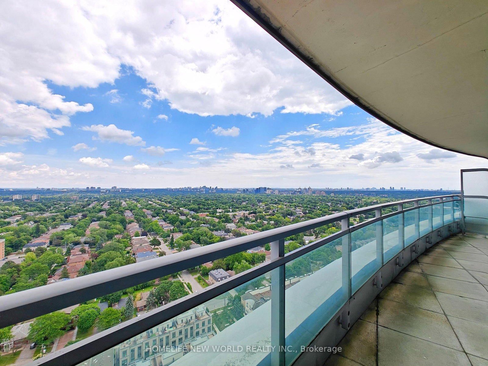 18 Holmes Avenue • #Lph07 • Toronto, ON photo 12