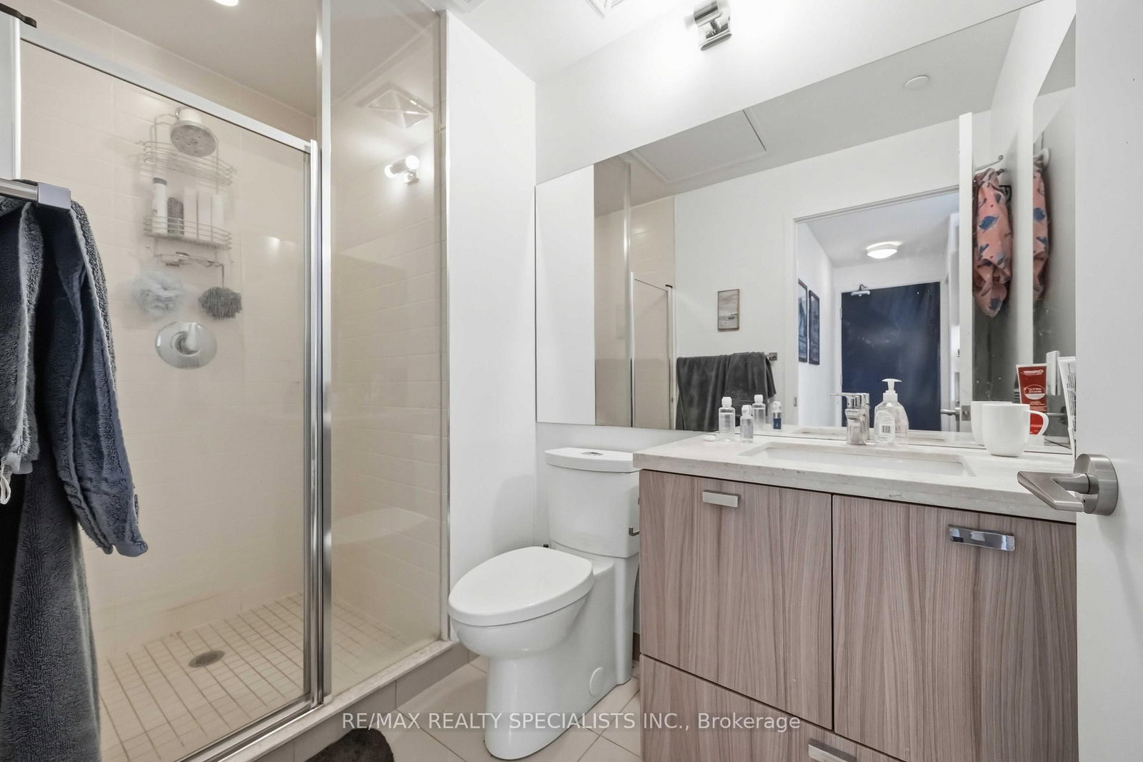 290 Adelaide Street • #2310 • Toronto, ON photo 17