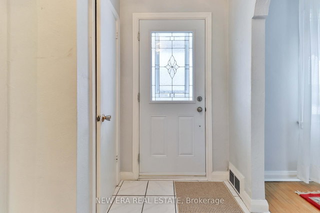 27 Dell Park Avenue