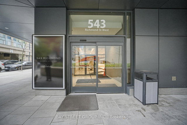 701 - 543 Richmond Street W