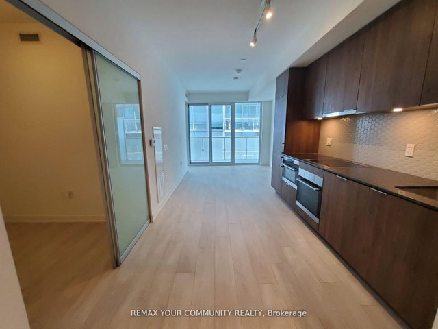 408 - 15 Queens Quay E
