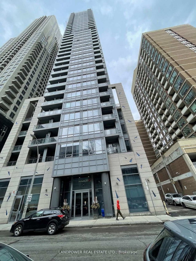 1501 - 21 Balmuto Street