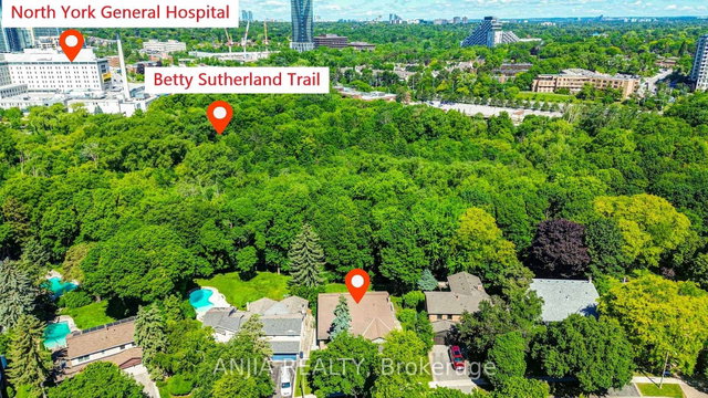 8 George Henry Boulevard