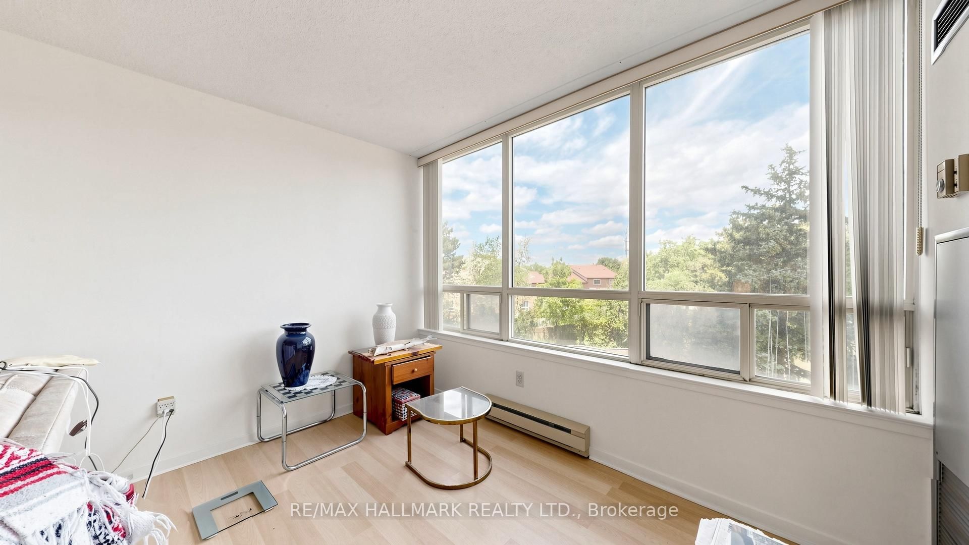 10 Torresdale Avenue, Unit 209