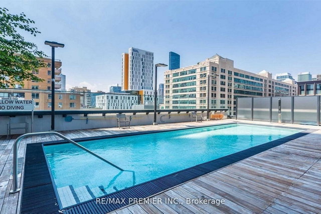 1404 - 159 Dundas Street E