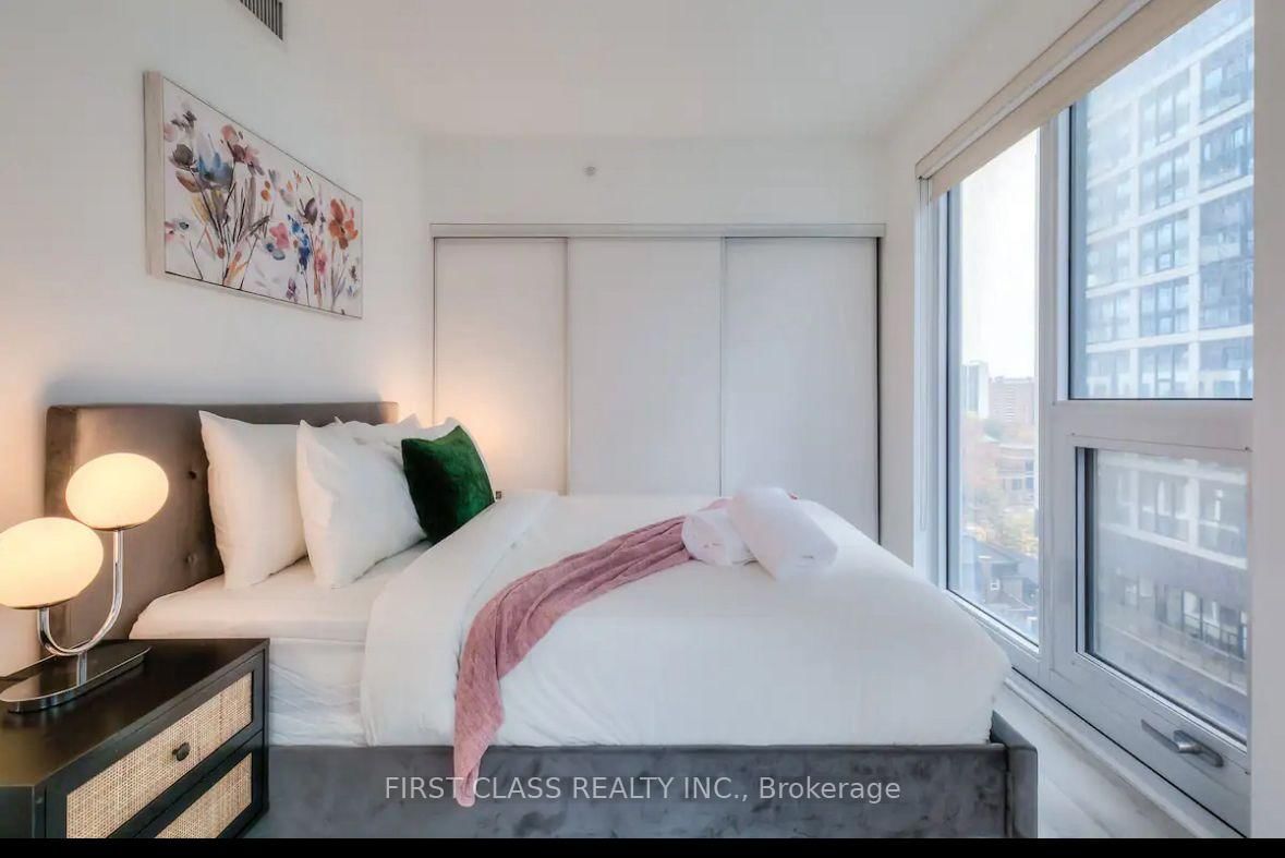 251 Jarvis Street • #826 • Toronto, ON photo 14