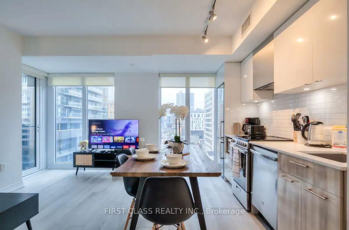 251 Jarvis Street • #826 • Toronto, ON photo 7