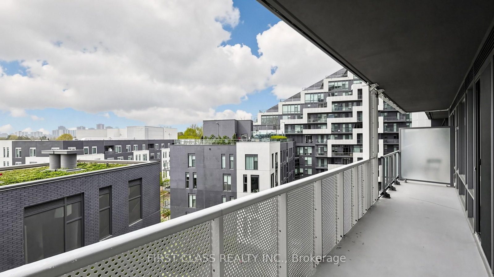 25 Adra Grado Way • #710 • Toronto, ON photo 27