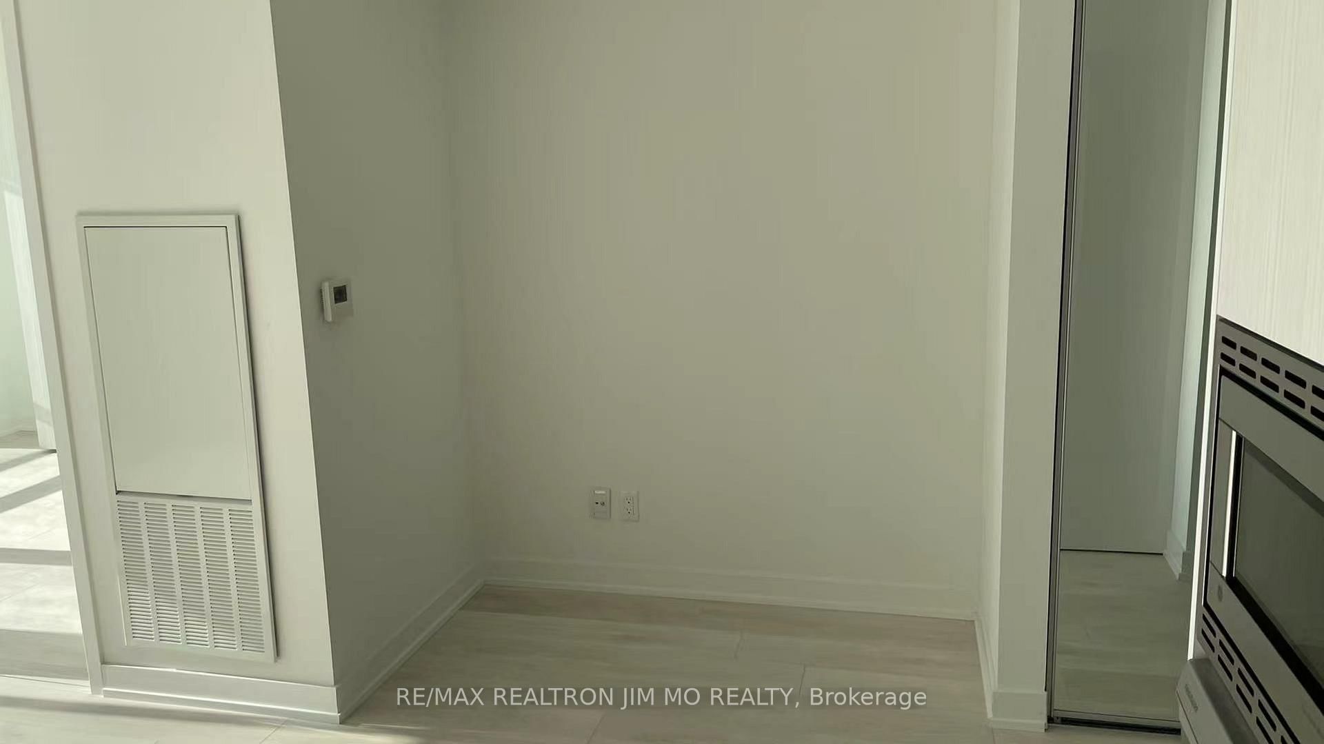501 Yonge Street, Unit 2501