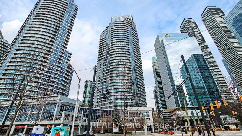 home for lease on 2404-8 York Street
