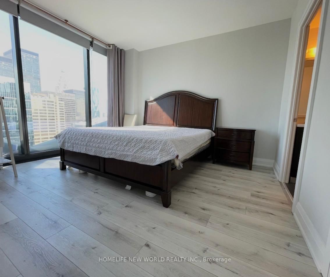 224 King Street W • #2703 • Toronto, ON photo 9
