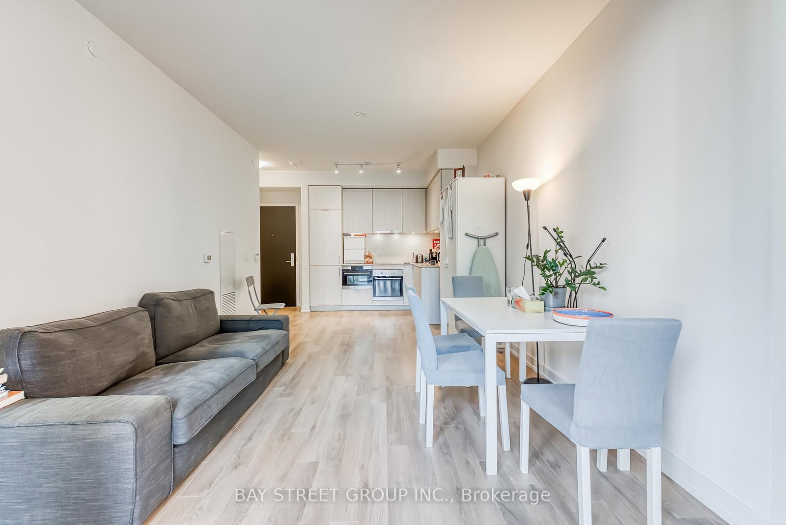 158 E FRONT Street • #210 • Toronto, ON photo 10