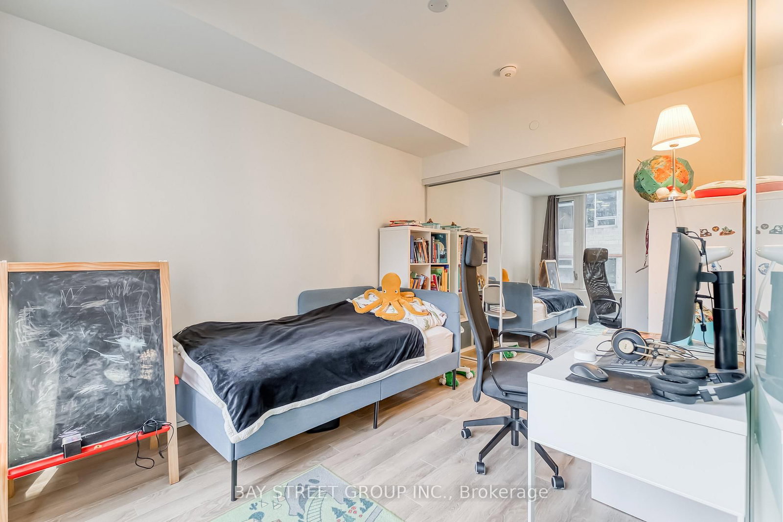 158 E FRONT Street • #210 • Toronto, ON photo 15