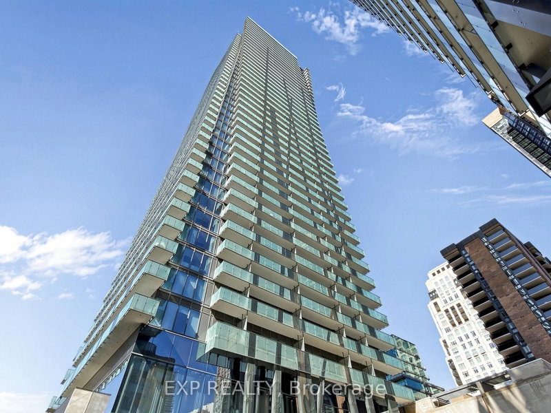 #1009 - 65 St Mary Street