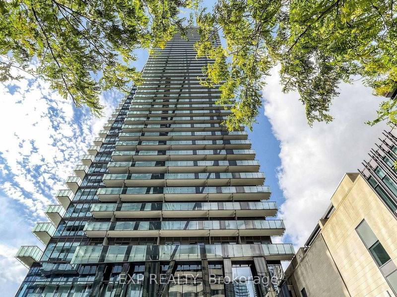 #1009 - 65 St Mary Street