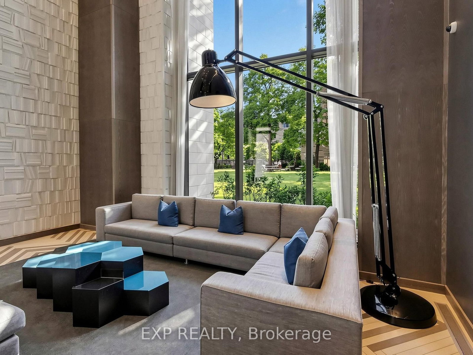 65 St Mary Street • ##1009 • Toronto, ON photo 37