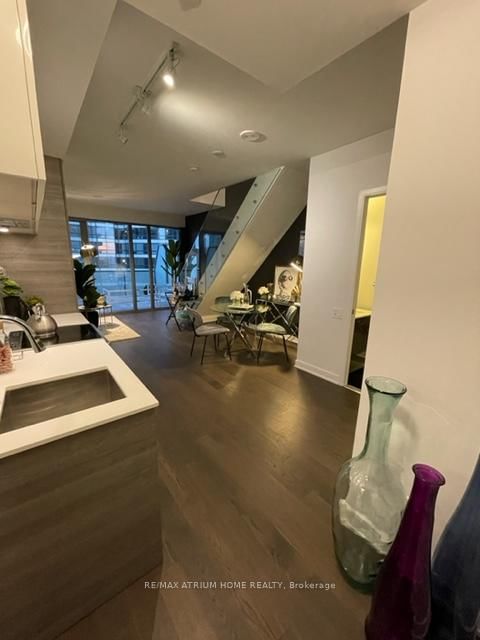 1611-57 St Joseph Street, Toronto, ON, photo 4