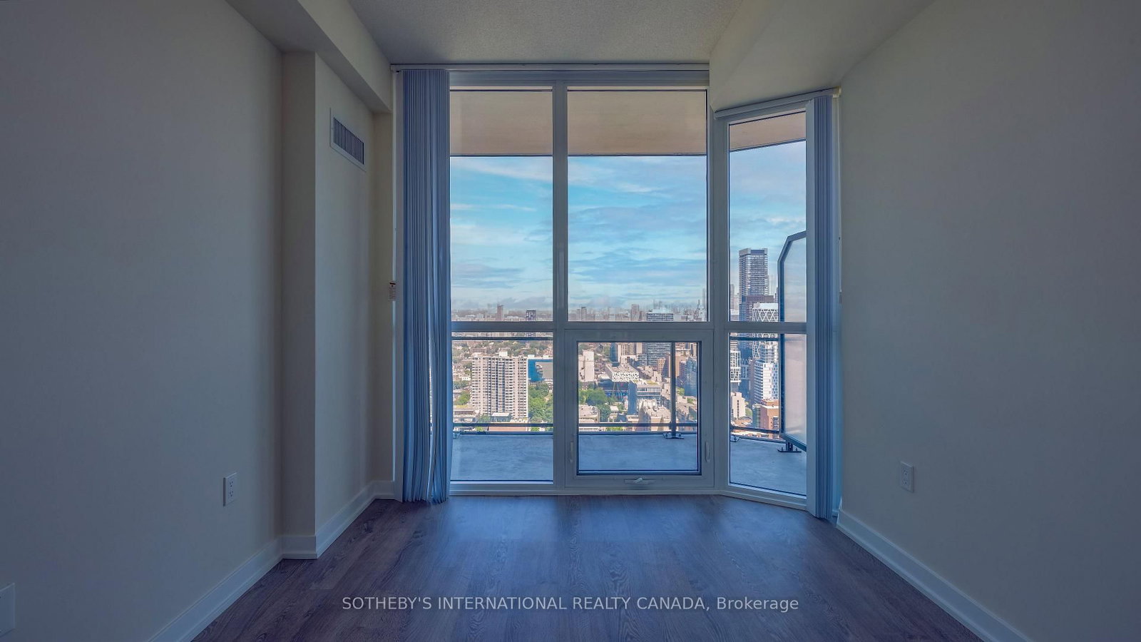 99 John Street • #3807 • Toronto, ON photo 11