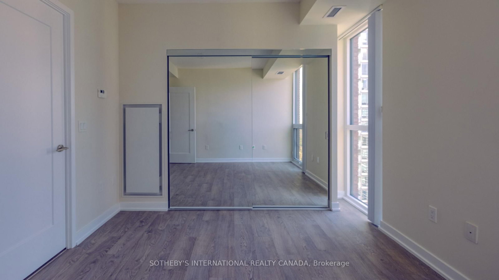 99 John Street • #3807 • Toronto, ON photo 14