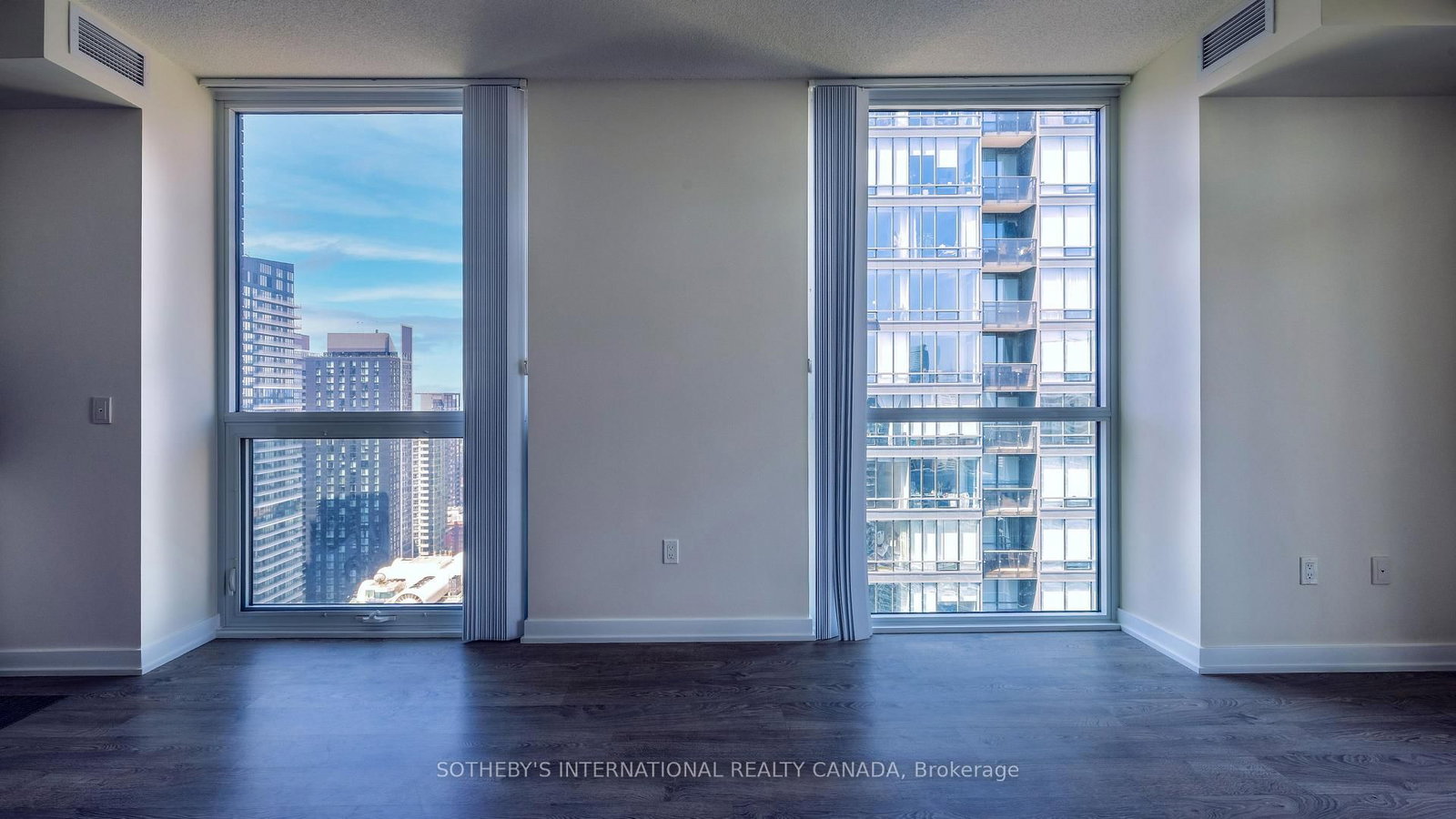 99 John Street • #3807 • Toronto, ON photo 6