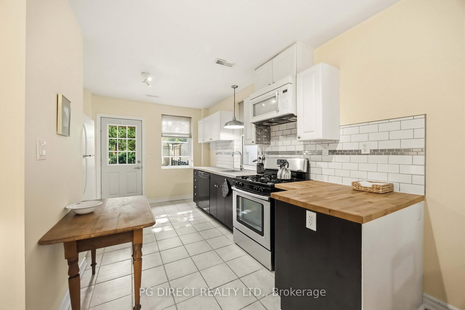 486 Montrose Avenue • Toronto, ON photo 11