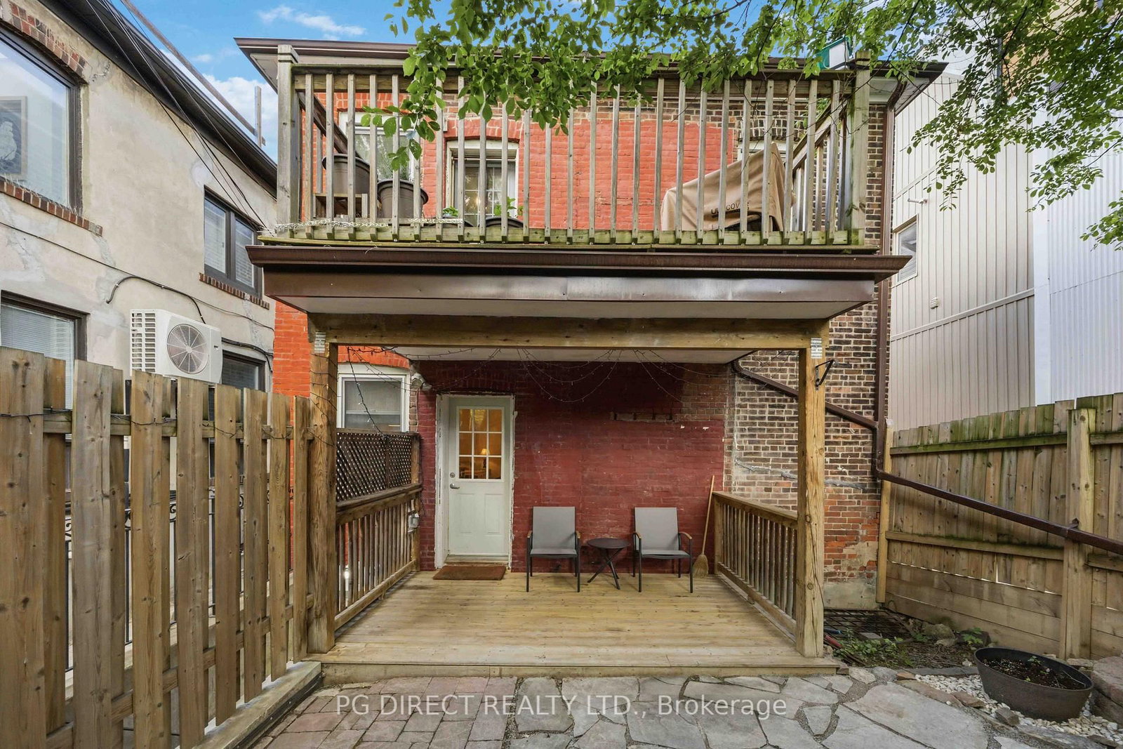 486 Montrose Avenue • Toronto, ON photo 15