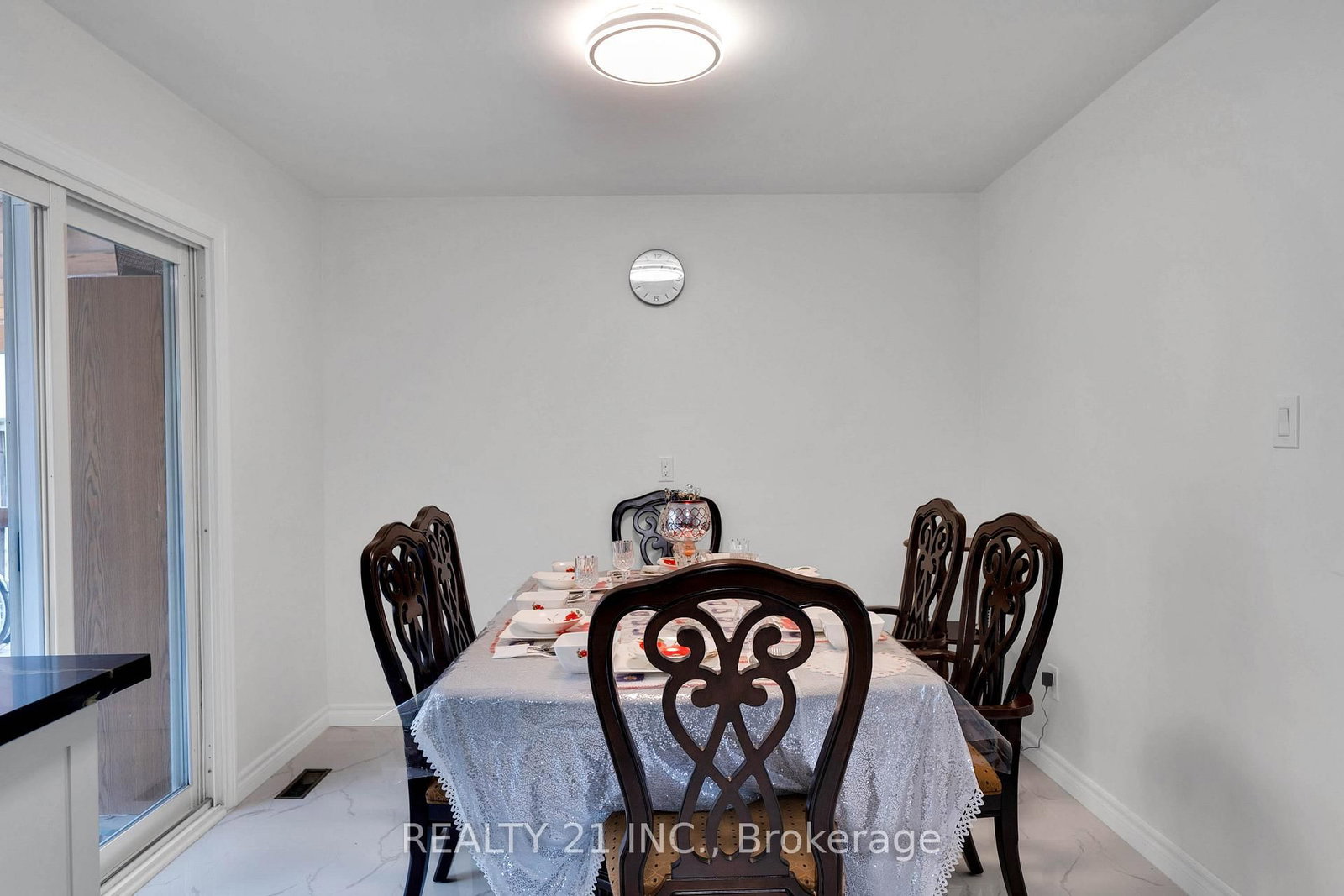 316 Hollyberry Trail • Toronto, ON photo 29