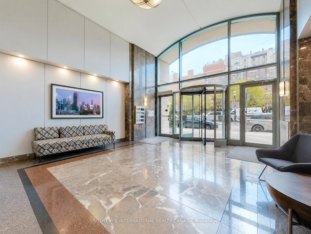 1110 - 109 Front Street E