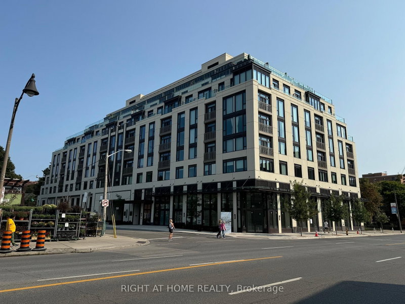 home for lease on 301-3 Strathgowan Avenue