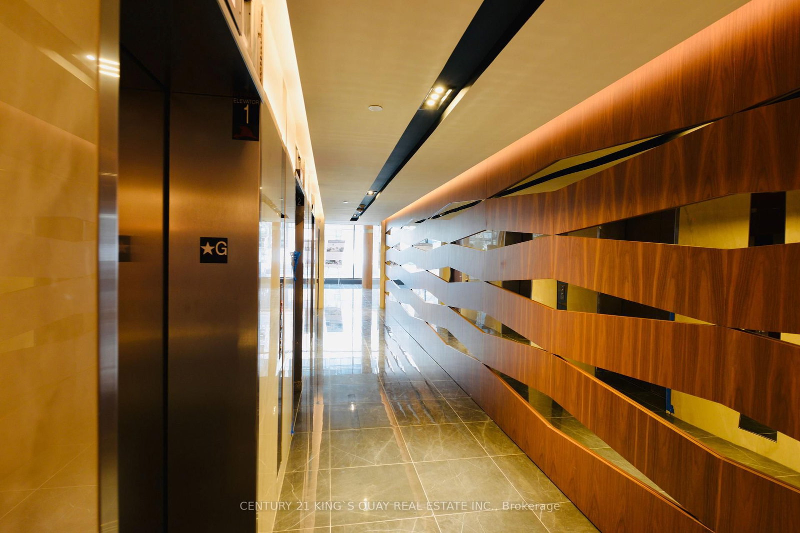 17 Bathurst Street • #1806 • Toronto, ON photo 4