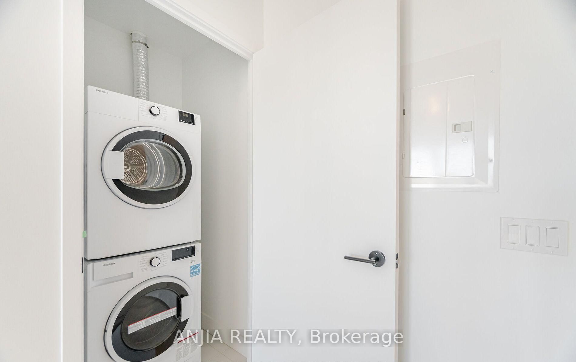 308 Jarvis Street, Unit 3306