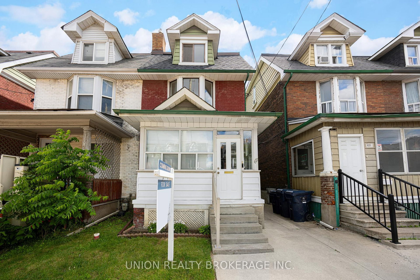 Property at 627 Bathurst