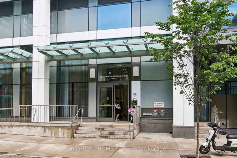 2328 - 135 Lower Sherbourne Street