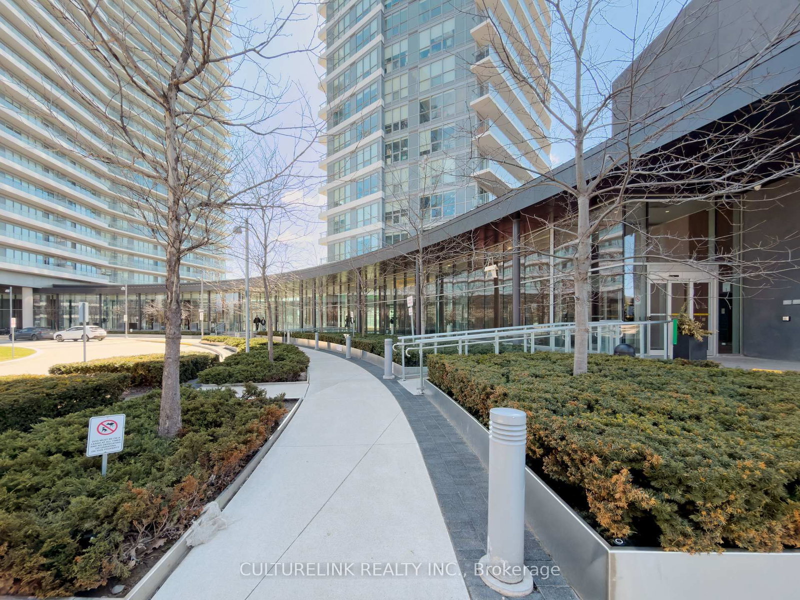 2008-117 McMahon Drive, Toronto, ON, photo 5