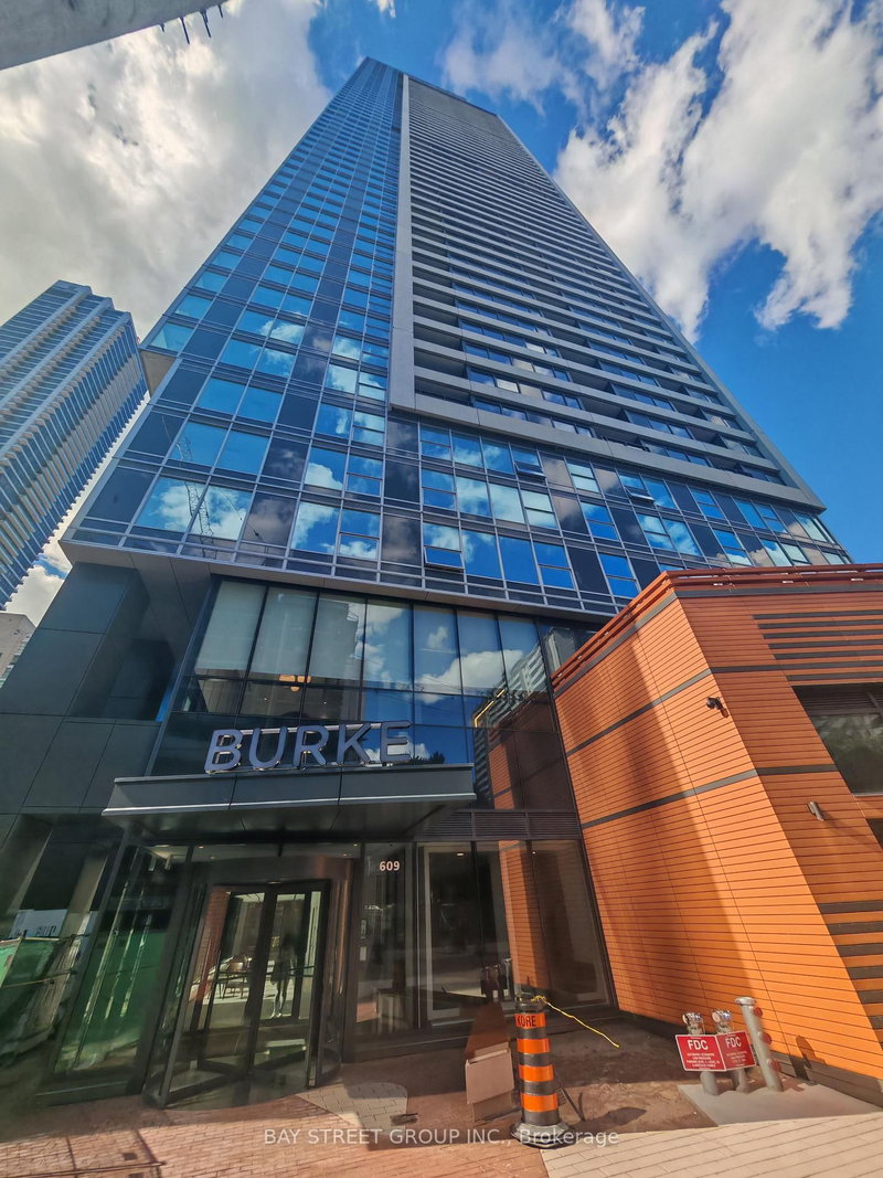 home for lease on 2309-609 Sherborne Street