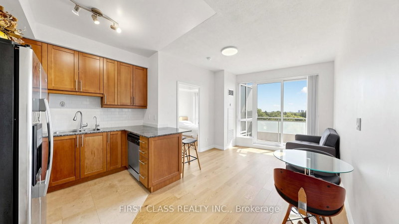 612 - 18 Holmes Avenue