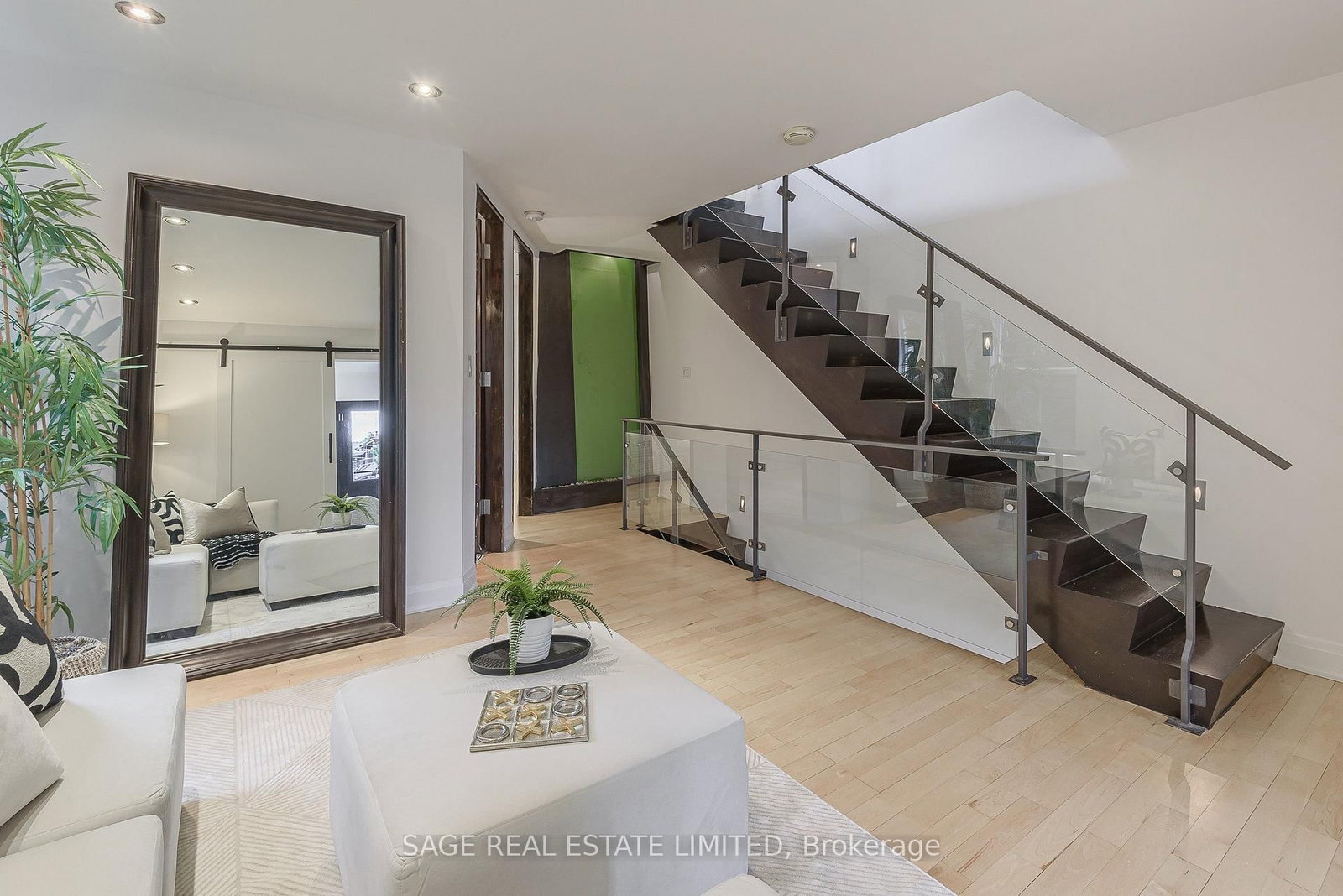 86 Dupont Street • Toronto, ON photo 14