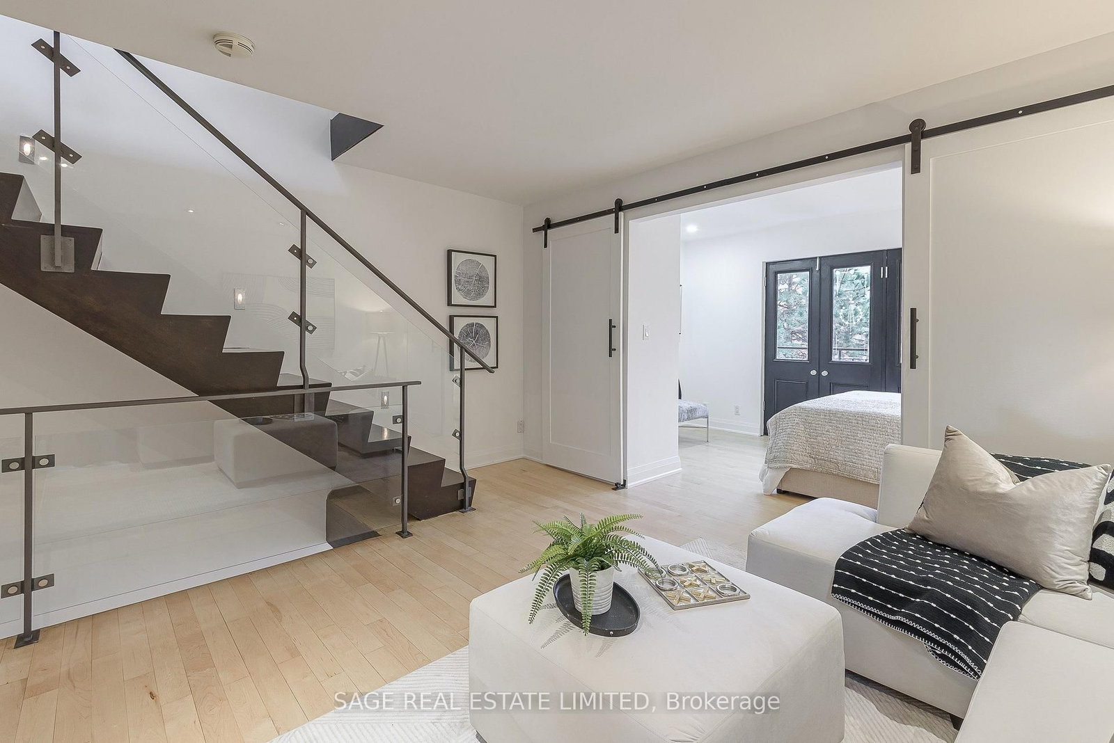 86 Dupont Street • Toronto, ON photo 15