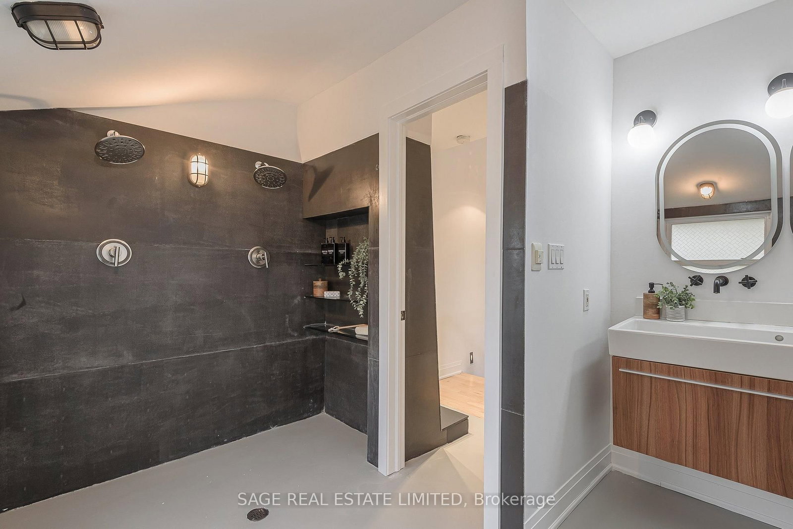 86 Dupont Street • Toronto, ON photo 27