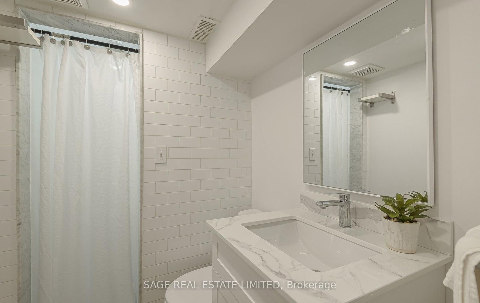 86 Dupont Street • Toronto, ON photo 30
