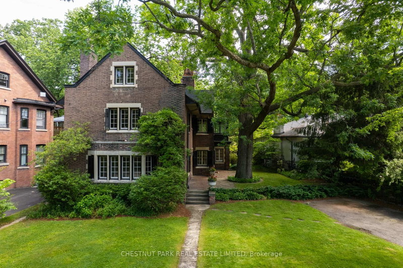 24 Castle Frank Crescent