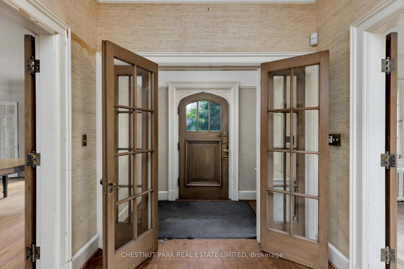 24 Castle Frank Crescent